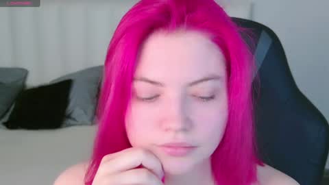 lissi online show from February 3, 4:14 am