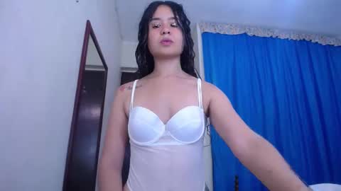 lisa_branch online show from January 16, 7:52 pm