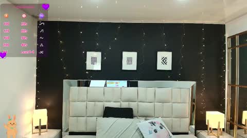 Lisa online show from October 13, 1:22 pm