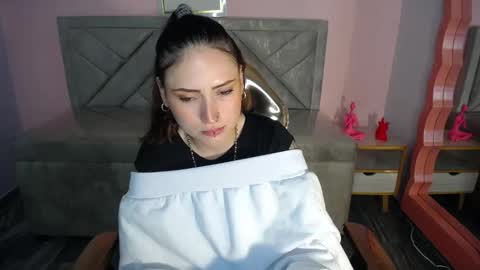 Lisa online show from February 5, 2:16 am