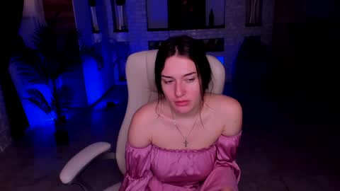 lisa_elfy online show from January 13, 6:49 am