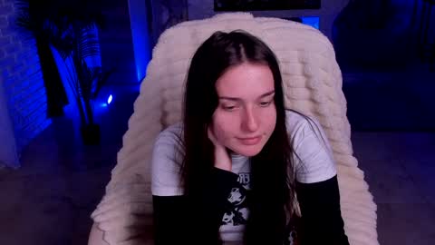 lisa_elfy online show from January 20, 4:01 pm