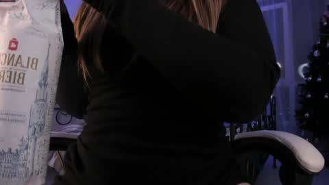 Snapshot of lisa_flirty chatting on January 27, 1:05 am Lisa online show from January 27, 1:05 am