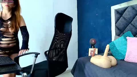 lisa_louis online show from October 12, 11:15 pm