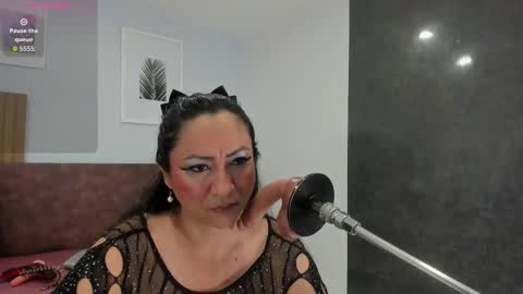 Snapshot of lisa_milf_ chatting on January 14, 2:39 am Lisa online show from January 14, 2:39 am