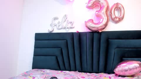 lisa white  online show from January 24, 4:16 am