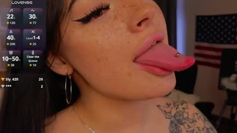 Lisa and Den online show from March 25, 4:40 am