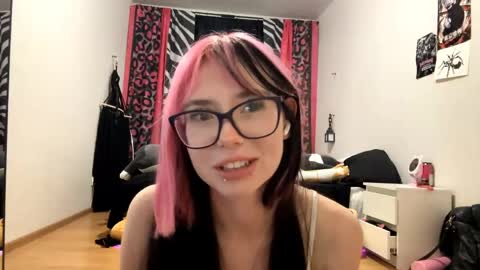Aileen online show from May 10, 6:24 pm