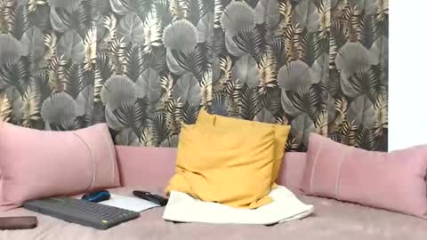 Lisa Grand online show from May 16, 4:50 pm