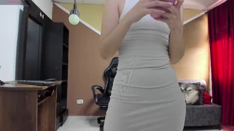 Lisa Gray Independent Model online show from August 3, 7:39 pm