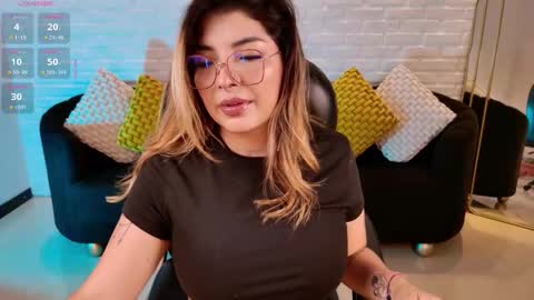 LISA MONROE online show from September 25, 8:01 pm