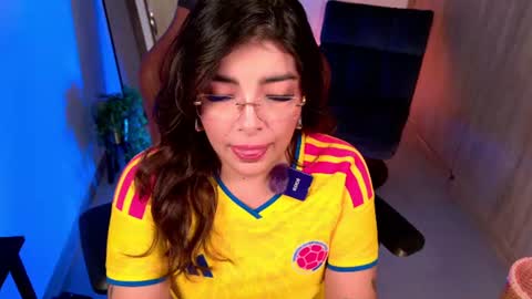 L I S A  online show from June 17, 10:17 am