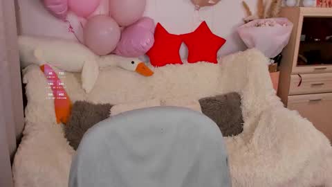 Snapshot of lisamooore chatting on February 6, 7:39 pm Lisa Moore online show from February 6, 7:39 pm