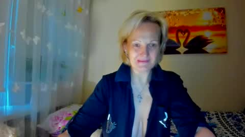 Snapshot of lisasimsx chatting on June 5, 1:34 am Lisasimsxs online show from June 5, 1:34 am