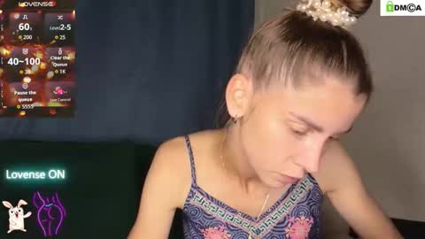 Snapshot of lisi4ka503933 chatting on September 11, 4:29 pm Lisi4ka online show from September 11, 4:29 pm