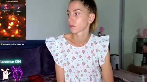 Snapshot of lisi4ka503933 chatting on October 7, 4:15 pm Lisi4ka online show from October 7, 4:15 pm