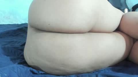 Snapshot of lissa_harris_ chatting on February 16, 9:15 am Lisa online show from February 16, 9:15 am