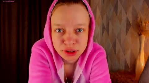 Lissa online show from May 18, 1:02 am