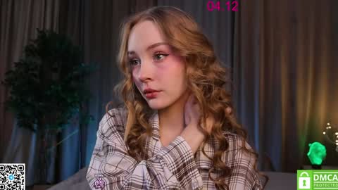 your Liza again. Next stream Dec. 1  at 2 or 3  GMT online show from December 4, 3:26 am