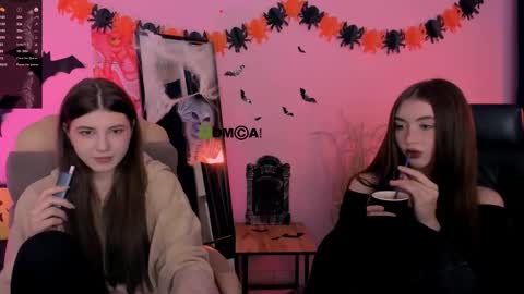 Snapshot of lissa_night chatting on October 28, 8:22 pm lissa_night online show from October 28, 8:22 pm