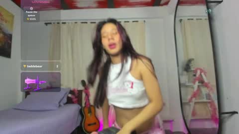 Snapshot of lissa_petitee chatting on September 16, 5:08 am lissa_petitee online show from September 16, 5:08 am