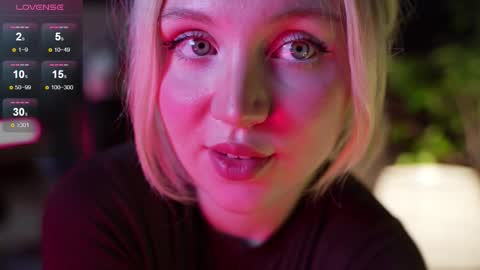 Lissa online show from September 15, 8:47 am