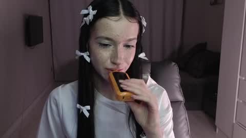 lissaelison online show from April 13, 10:59 pm