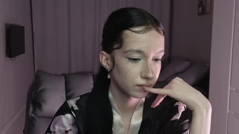 lissaelison online show from April 15, 1:01 am