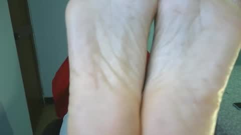 Snapshot of lissafeethot chatting on March 26, 12:28 am Lissafeethot online show from March 26, 12:28 am