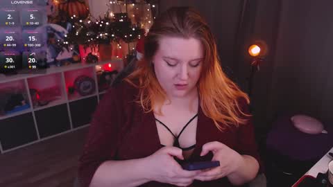 Snapshot of lissamuff chatting on December 24, 4:51 pm Lissa online show from December 24, 4:51 pm