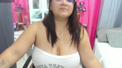 lissa online show from February 28, 11:45 pm