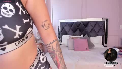 Snapshot of lissy_addams chatting on September 29, 7:30 pm Lissy online show from September 29, 7:30 pm