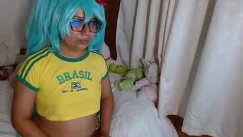 lissyevans28 online show from June 22, 2:13 am