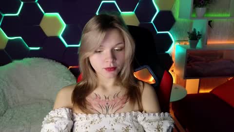 Lena online show from December 16, 4:13 am