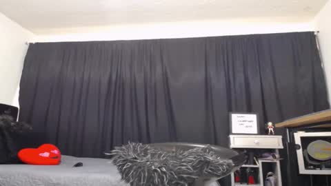 LITA a sexy milf online show from February 25, 8:41 pm