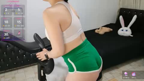 LITA a sexy milf online show from March 2, 7:21 pm