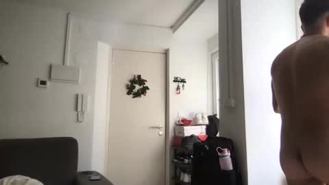 litlelover online show from April 5, 2:58 pm