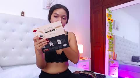 litleslut_ online show from February 28, 8:18 pm