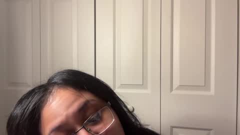 Snapshot of littldeath chatting on December 5, 7:05 am littldeath online show from December 5, 7:05 am