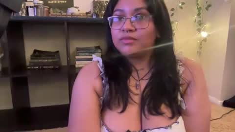 Snapshot of littldeath chatting on November 2, 5:54 am littldeath online show from November 2, 5:54 am