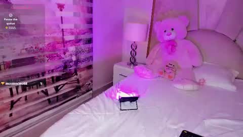 little__doll18 online show from July 3, 6:14 pm