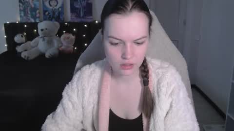 little__flowers online show from January 13, 9:36 am