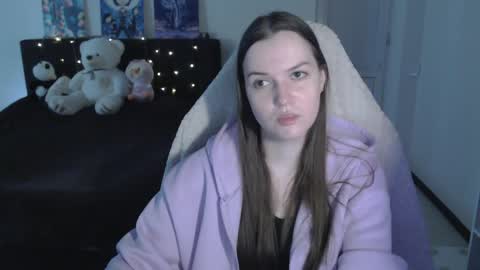 little__flowers online show from May 6, 9:03 am