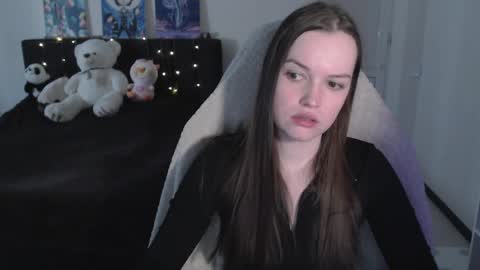 little__flowers online show from May 9, 9:36 am