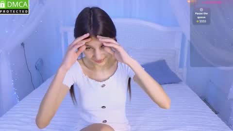    online show from March 22, 10:29 am