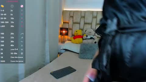 Sophie ---- connected from 1400 to 2100 Colombia time online show from September 18, 8:44 pm