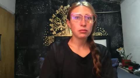 Diablita online show from March 9, 3:49 pm