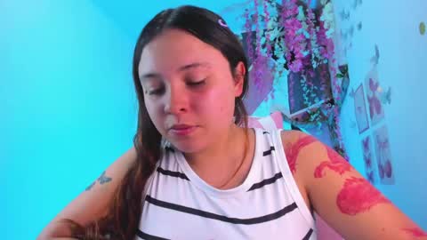Snapshot of little_emma0 chatting on April 15, 7:58 pm Carol online show from April 15, 7:58 pm