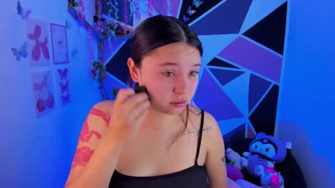 Snapshot of little_emma0 chatting on April 29, 1:04 pm Carol online show from April 29, 1:04 pm