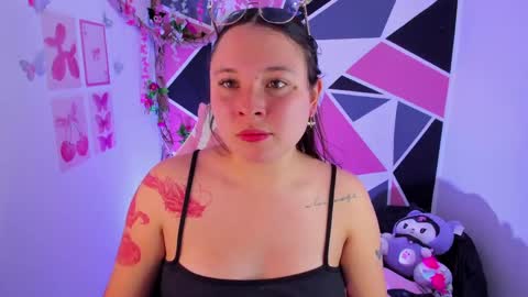 Snapshot of little_emma0 chatting on April 29, 5:30 pm Carol online show from April 29, 5:30 pm